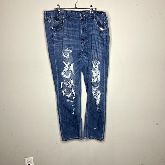 American Eagle Tom Girl Jeans Women's Size 18 Distressed Denim Medium Wash - Picture 1 of 13